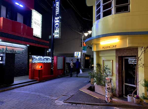 Jメールで出会った女性とラブホへ行った